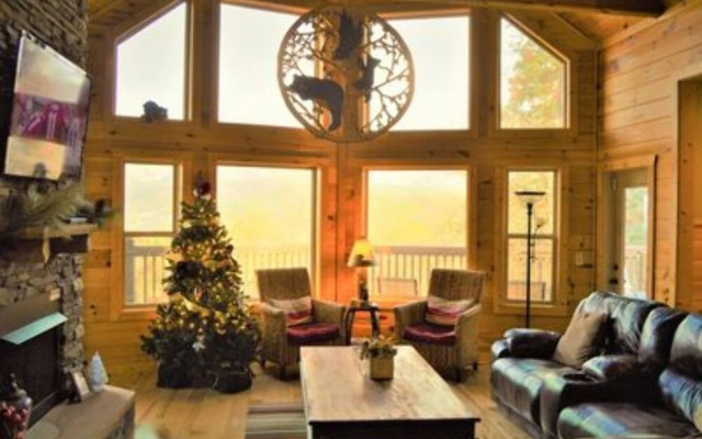 Bearmont Lodge Mtn Views