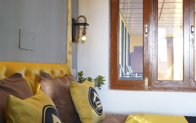 The Hosteller Bir