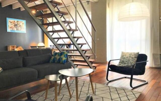 Loft Hyper Centre Reims 6 pers avec Parking