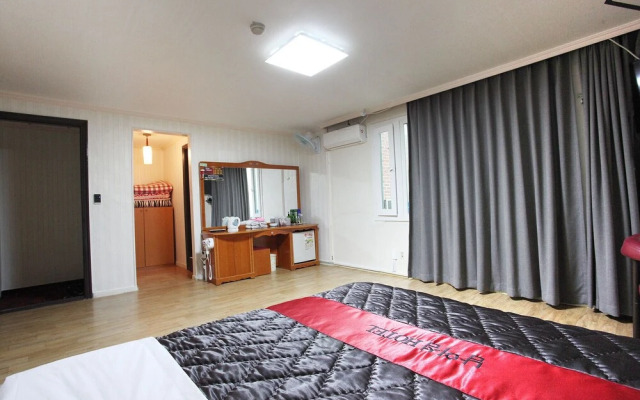 Gapyeong Namiseom Hotel