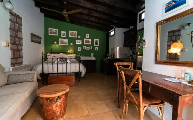Rafalias Mansion