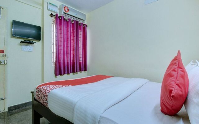 OYO 22471 Middle East Residency