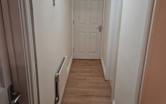 SnoozeDen Chalvey – Free Parking, Near M4 J6