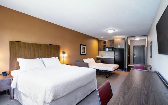 Four Points by Sheraton Grande Prairie