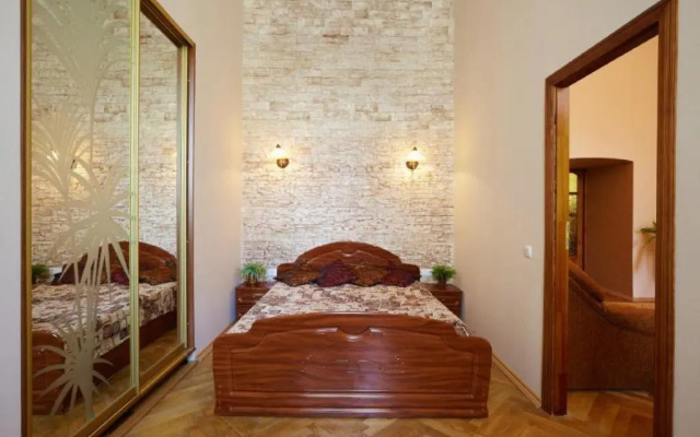 Театральная , 23 2х ком в историческом центре