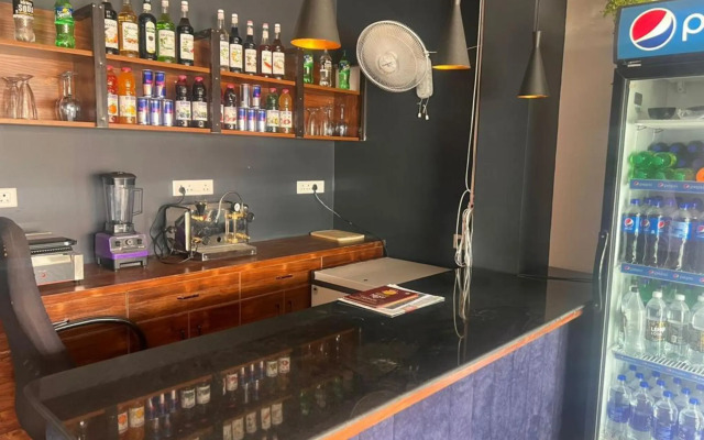 OYO 91695 Hotel Sarvika