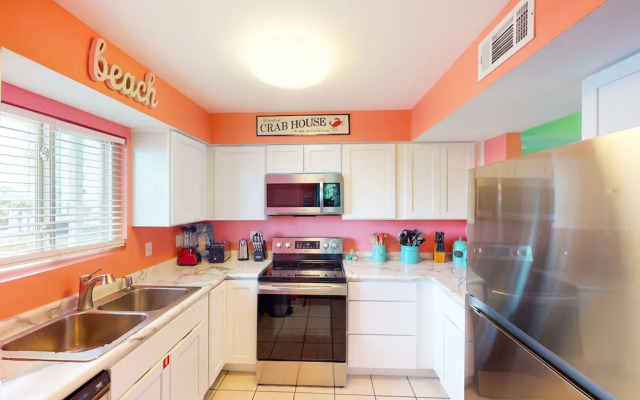 Summer House West Condos