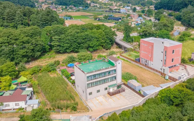 Namyangju Jeongwon Pension
