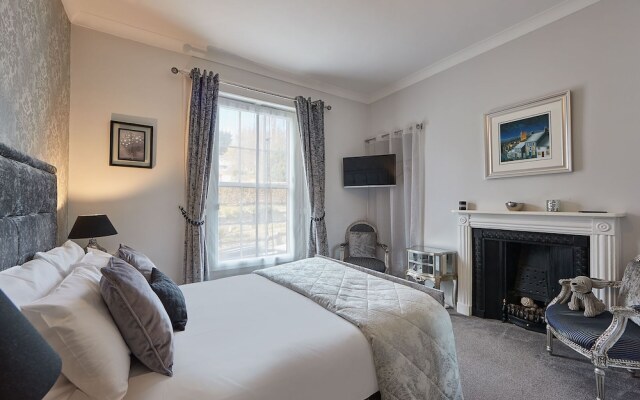 Host Stay Rosedale House