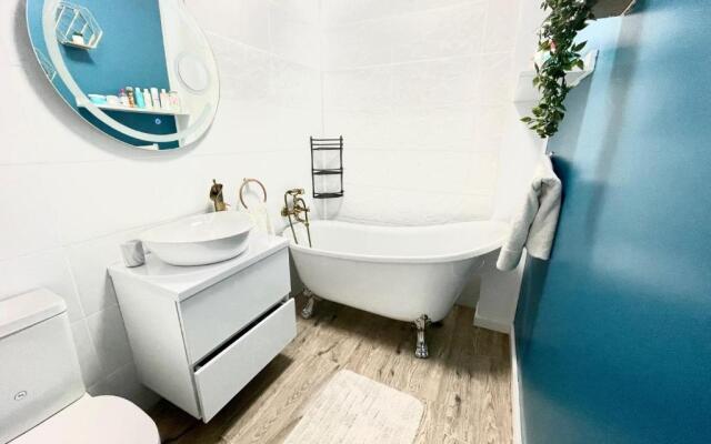 BNB New Apartament Near Sea