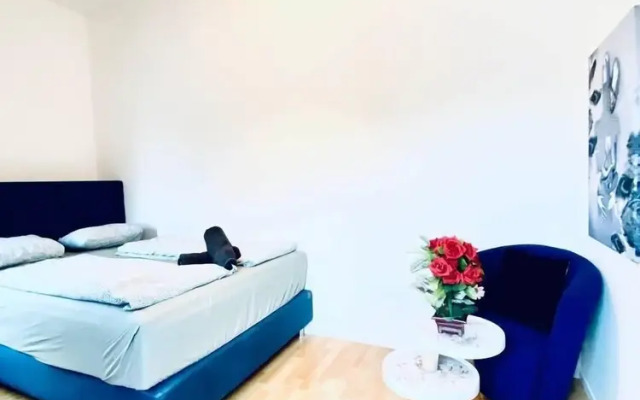 Spacious 4 BR Apt Perfect for Groups