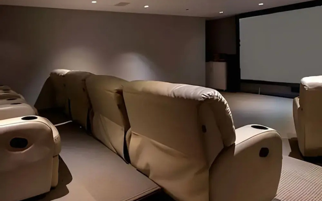 Oceana Suites Lumiere