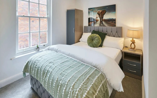 Host Stay Eton House