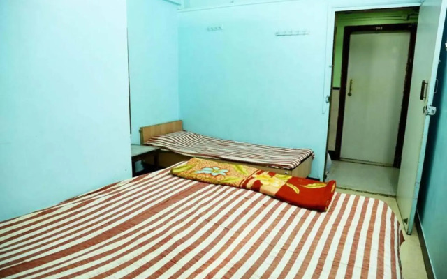 Ellora Guest House