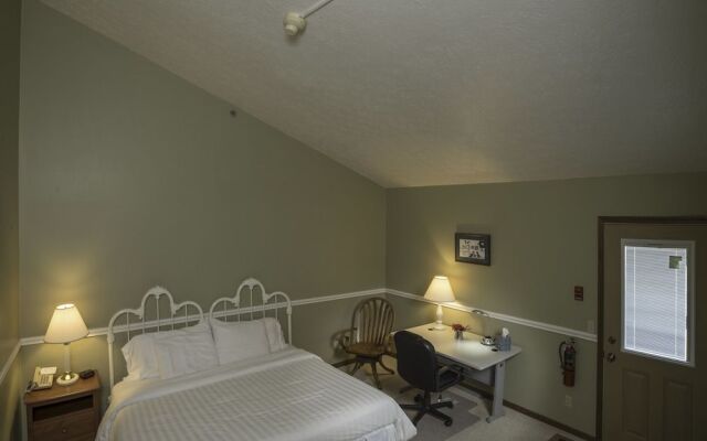 Sugarcreek Village Inn