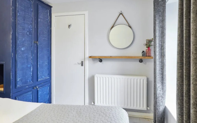 Host Stay Dodds Lane