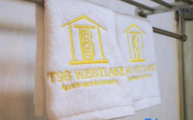T98 Westlake Quang An - Tay Ho Center Garden View Studio!