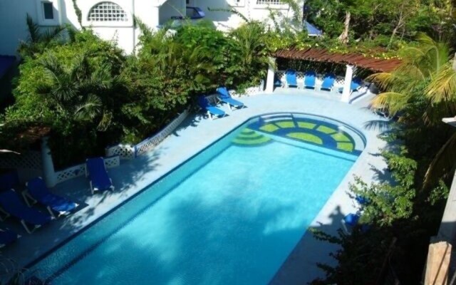 3 Bdr Beach Natzti Ha K201 3 Bedroom Apts