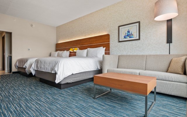 Holiday Inn Express & Suites Orlando - Lake Buena Vista, an IHG Hotel