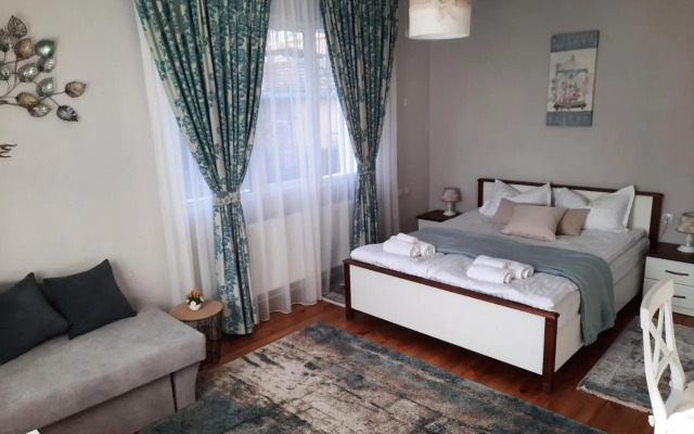 Infinity Boutique Apartments