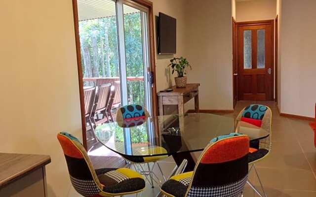 Mistinthegumtrees Eco Luxury Cabins