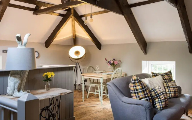 The Hideaway & Spa Terrace at Tregoose Old Mill