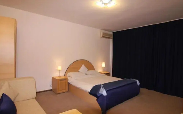 Blue Studio Deluxe
