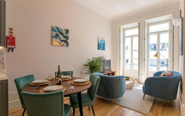 LovelyStay - 2BR Flat with AC in Duque de Loulé