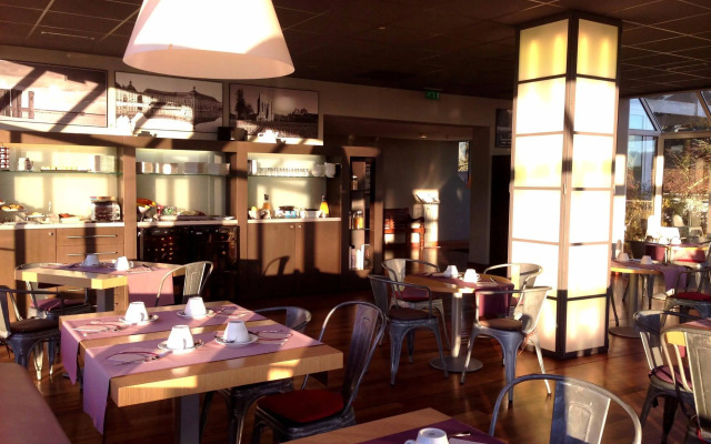 Pey La Tour - Logis Hôtels & restaurant