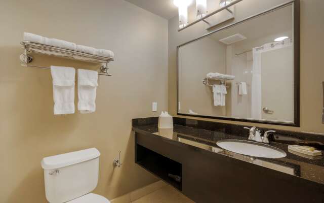 Best Western Plus Miami Airport North Hotel & Suites