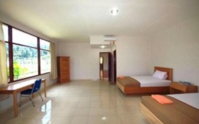 Hotel Maras Risen