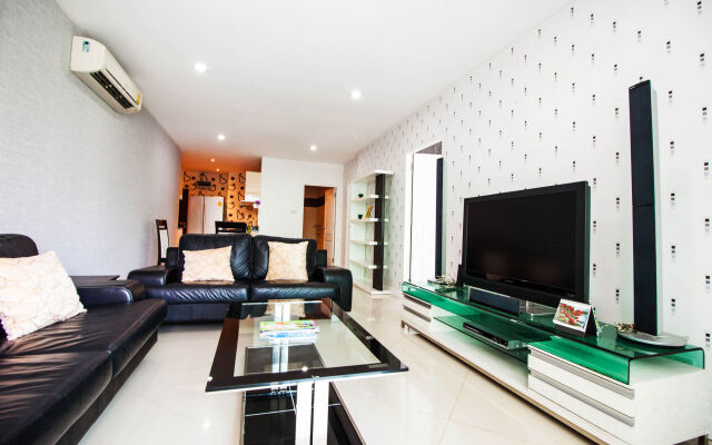 The Loft Pratumnak by Pattaya Sunny Rentals