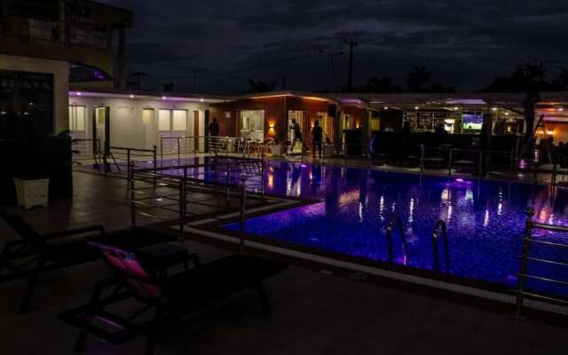 Villa Park Hotels