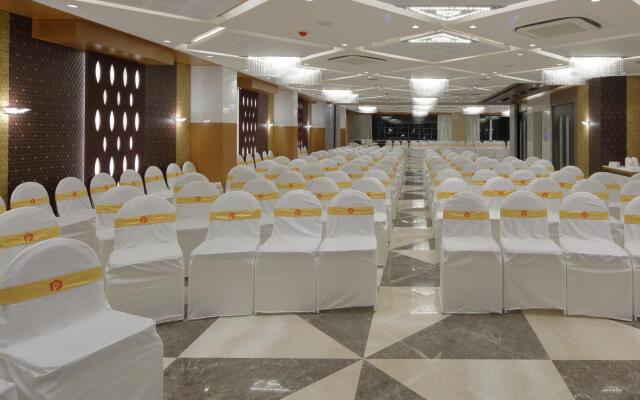 Hotel Pragati The Grand