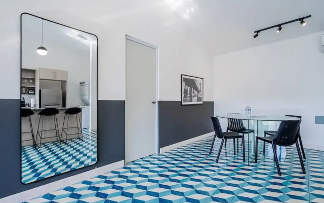 w Amazing 2BR in Santa Ana