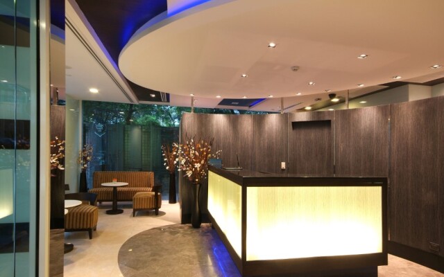 Amora NeoLuxe Hotel