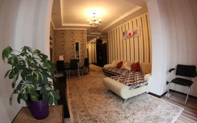 Almaty Home at Bogenbai Batyr