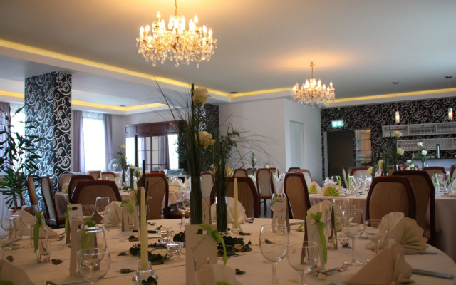 Hotel & Restaurant Hessischer Hof