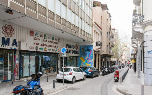 Dynasta Central Suites