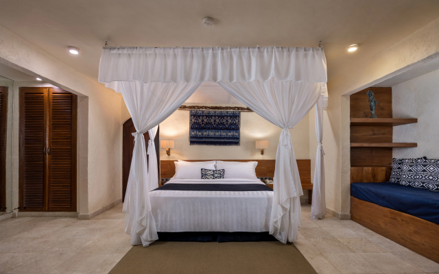 Impiana Private Villas Seminyak – Guest Rooms – Kuta