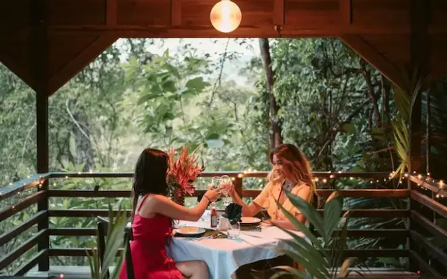 DuPlooys Jungle Lodge