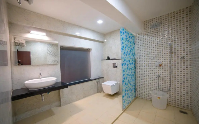 OYO 14759 Hotel President