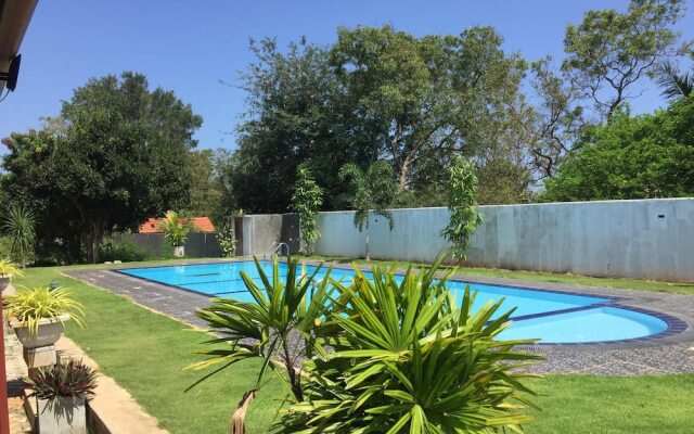 Saman Resort