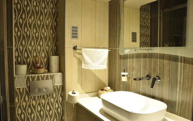 Agias Sofias Street Luxurious Studio