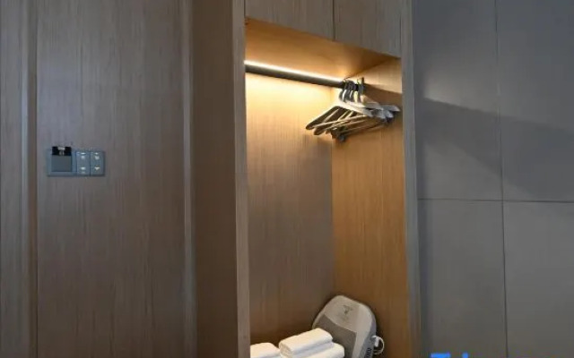 Yichang Jingyi Hotel