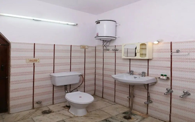 OYO 10767 Home 2BHK Lake View Bhimtal