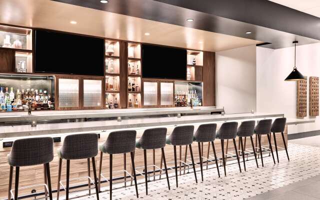 Hyatt Place Phoenix / Downtown