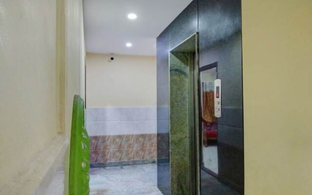 OYO 10450 Breeze inn