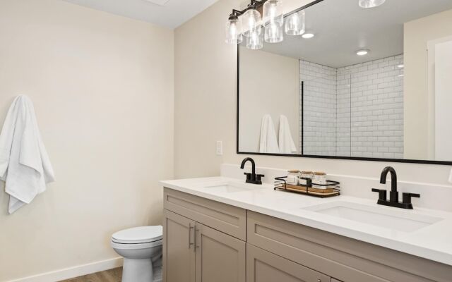 Hummingbird Retreat 2 Bedroom Condo