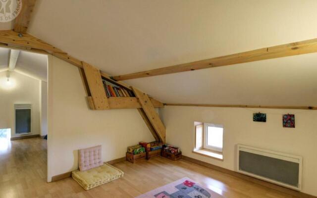 Gîte Saint-Hilaire-Cusson-la-Valmitte, 4 pièces, 6 personnes - FR-1-496-206